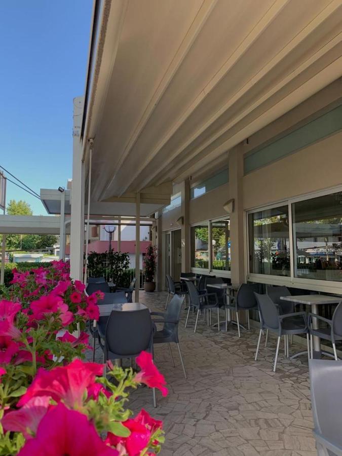 Hotel Haway Ρίμινι Εξωτερικό φωτογραφία