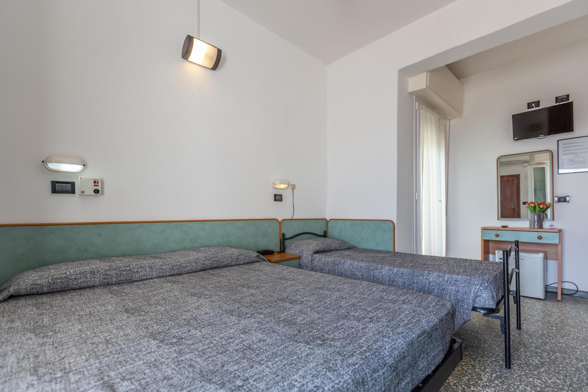 Hotel Haway Ρίμινι Εξωτερικό φωτογραφία