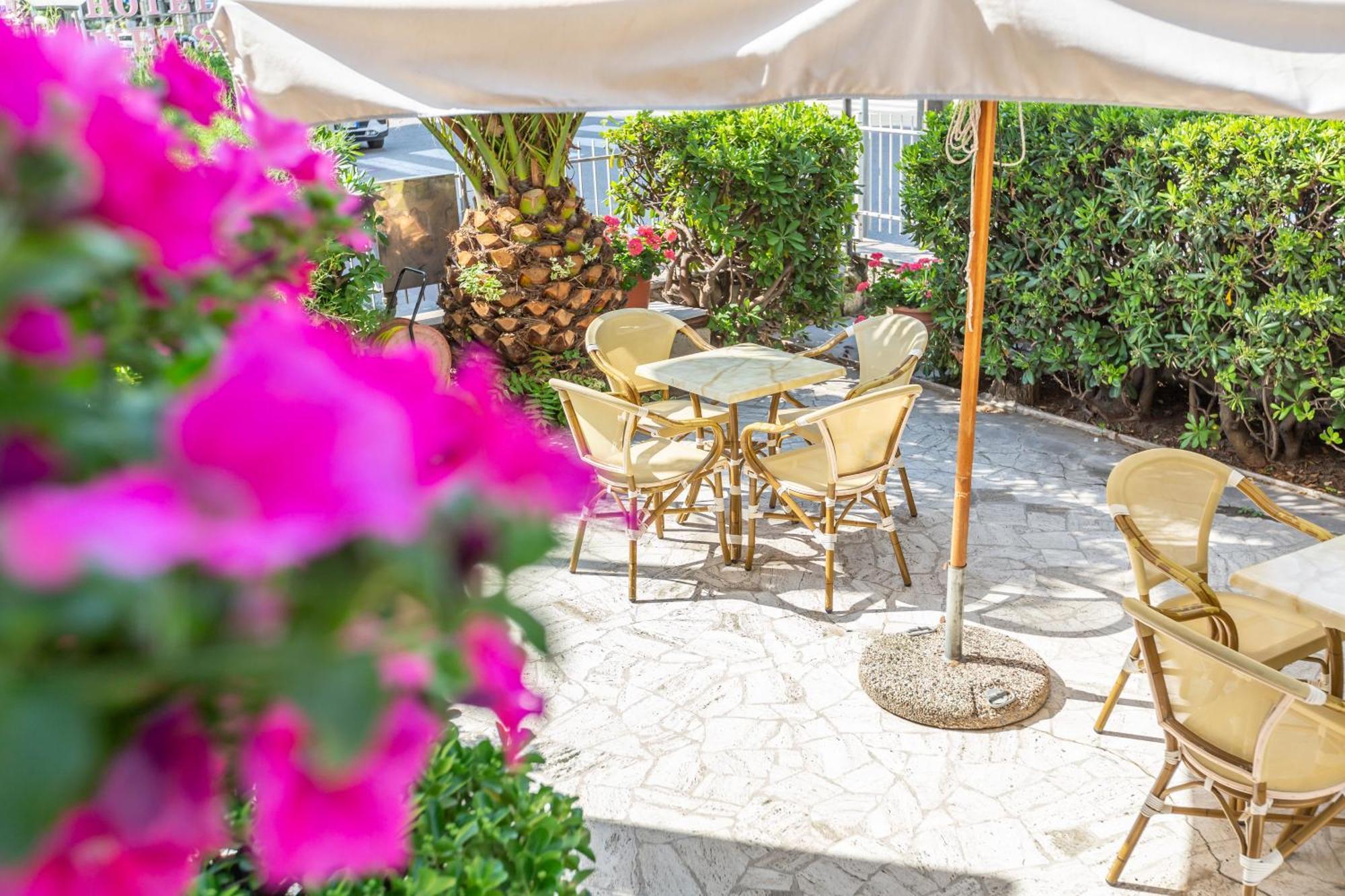 Hotel Haway Ρίμινι Εξωτερικό φωτογραφία
